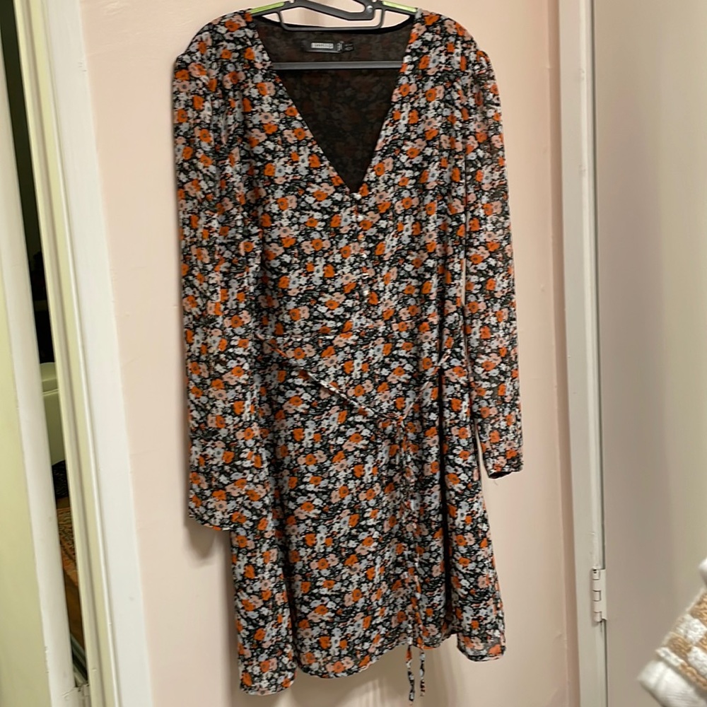 Misguided floral dress size 12
